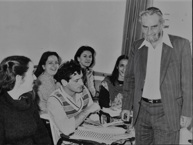 נושאים שונים